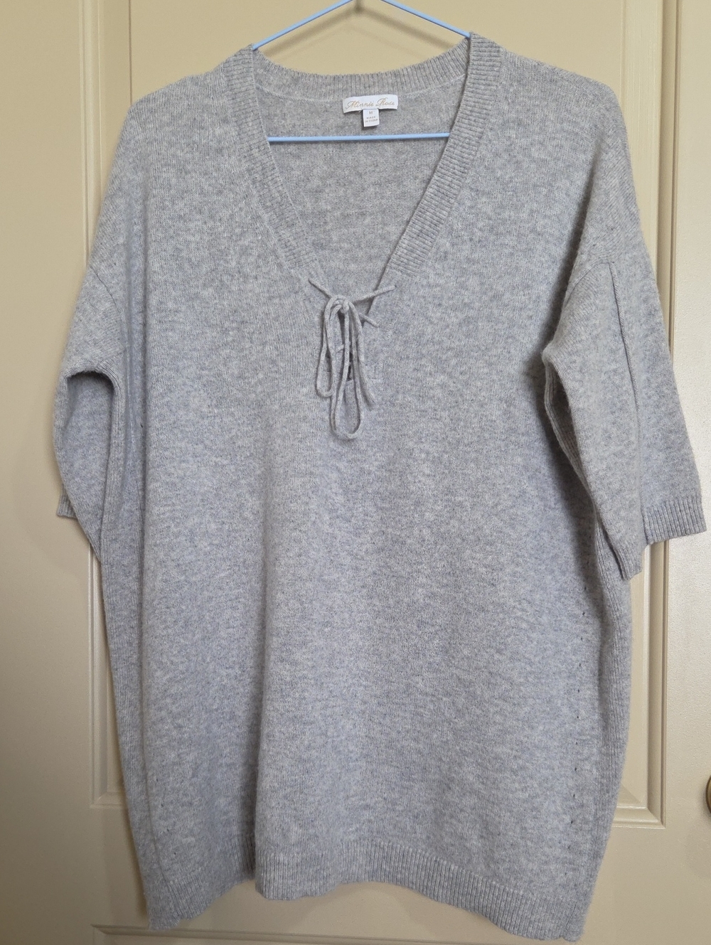 Minnie Rose Cashmere Light Gray V-Neck Tie Sweater